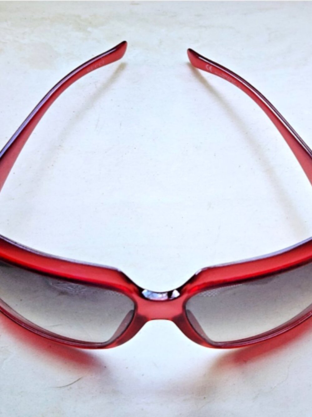 Gucci GG 2562/S Red Shield Sunglasses Italy Vintage Y2K Horsebit 60 15 115 - Picture 11 of 16